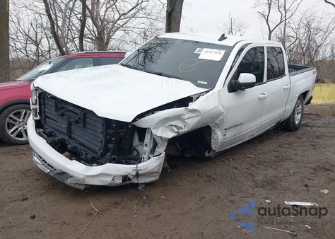 2017 Chevrolet Silverado 1500 2Lt из США, поврежденный, VIN 3GCUKREC0HG460429